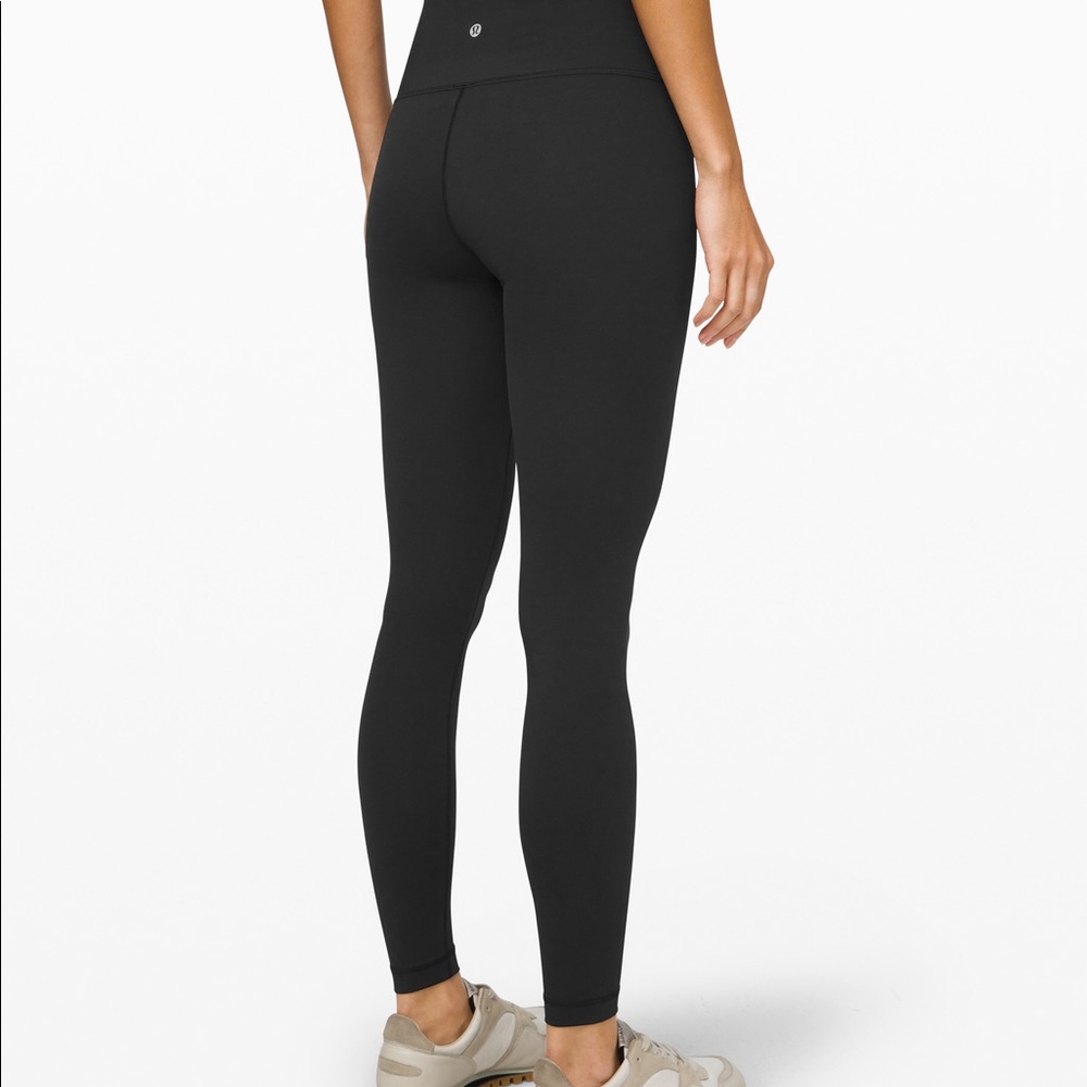 Wonder under size 4 lululemon leggings